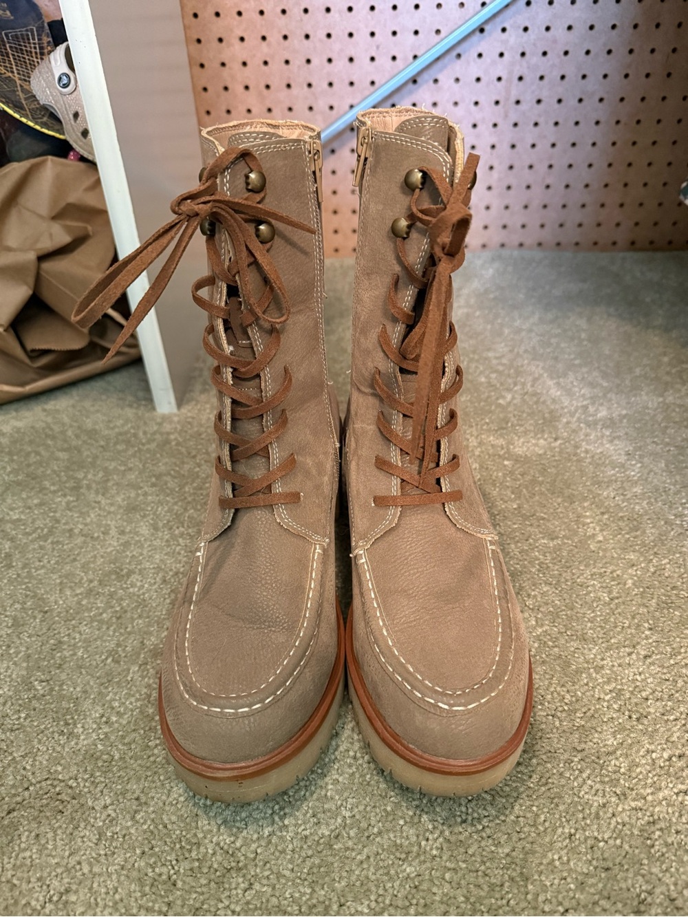 Women’s Oasis Society from Buckle 8.5 Brown Lace Up Boots